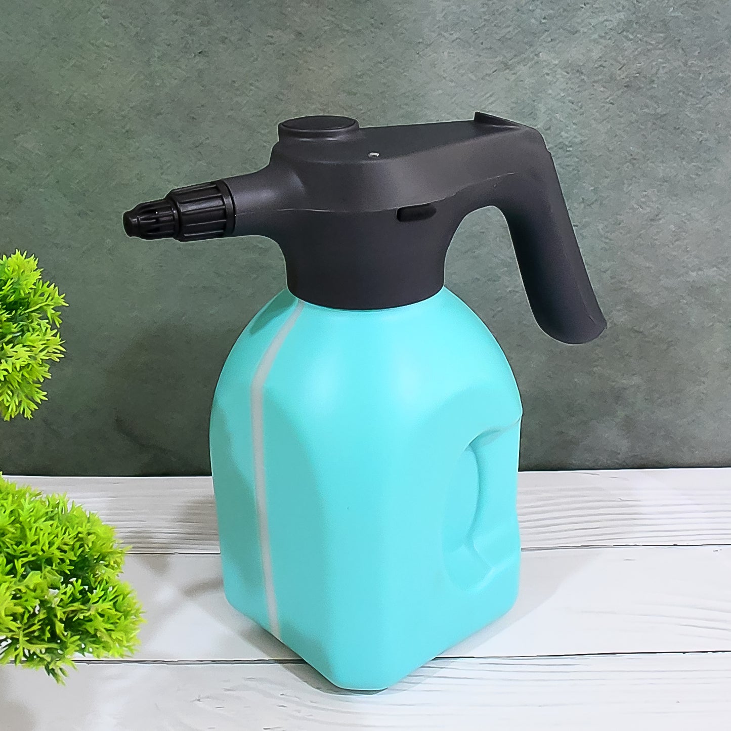 Electric Garden Spray Bottle - Automatic Watering Can (2 Ltr)