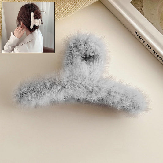 Large Plush Hair Claw Clips - Non-slip and Cute Hair Accessories for Men and Women (1 Pc / Mix Color)